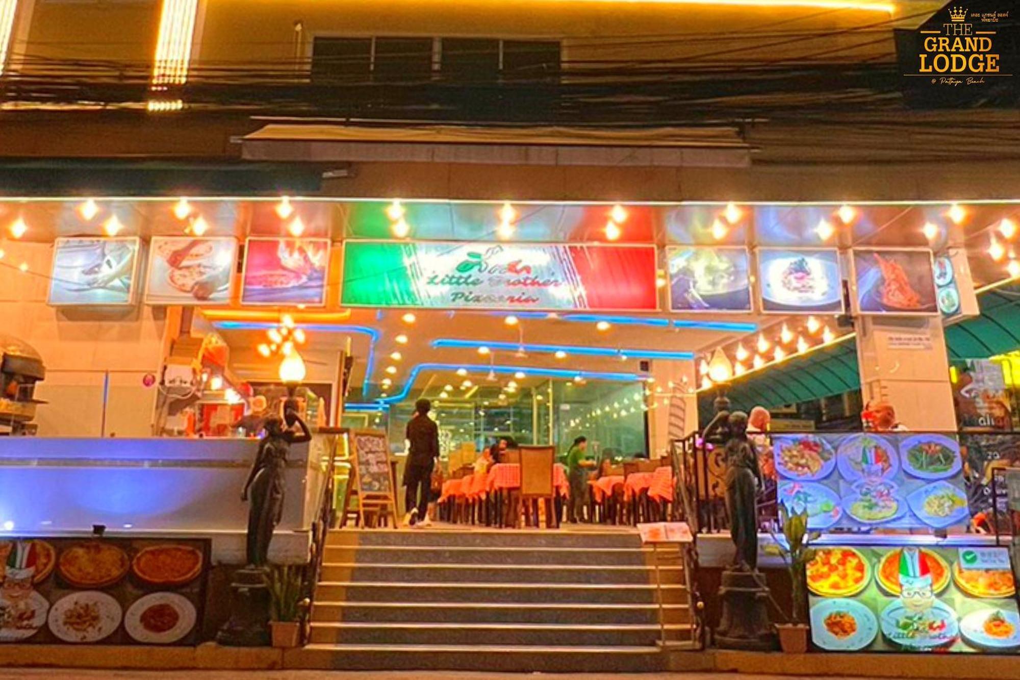 The Grand Lodge Pattaya Buitenkant foto