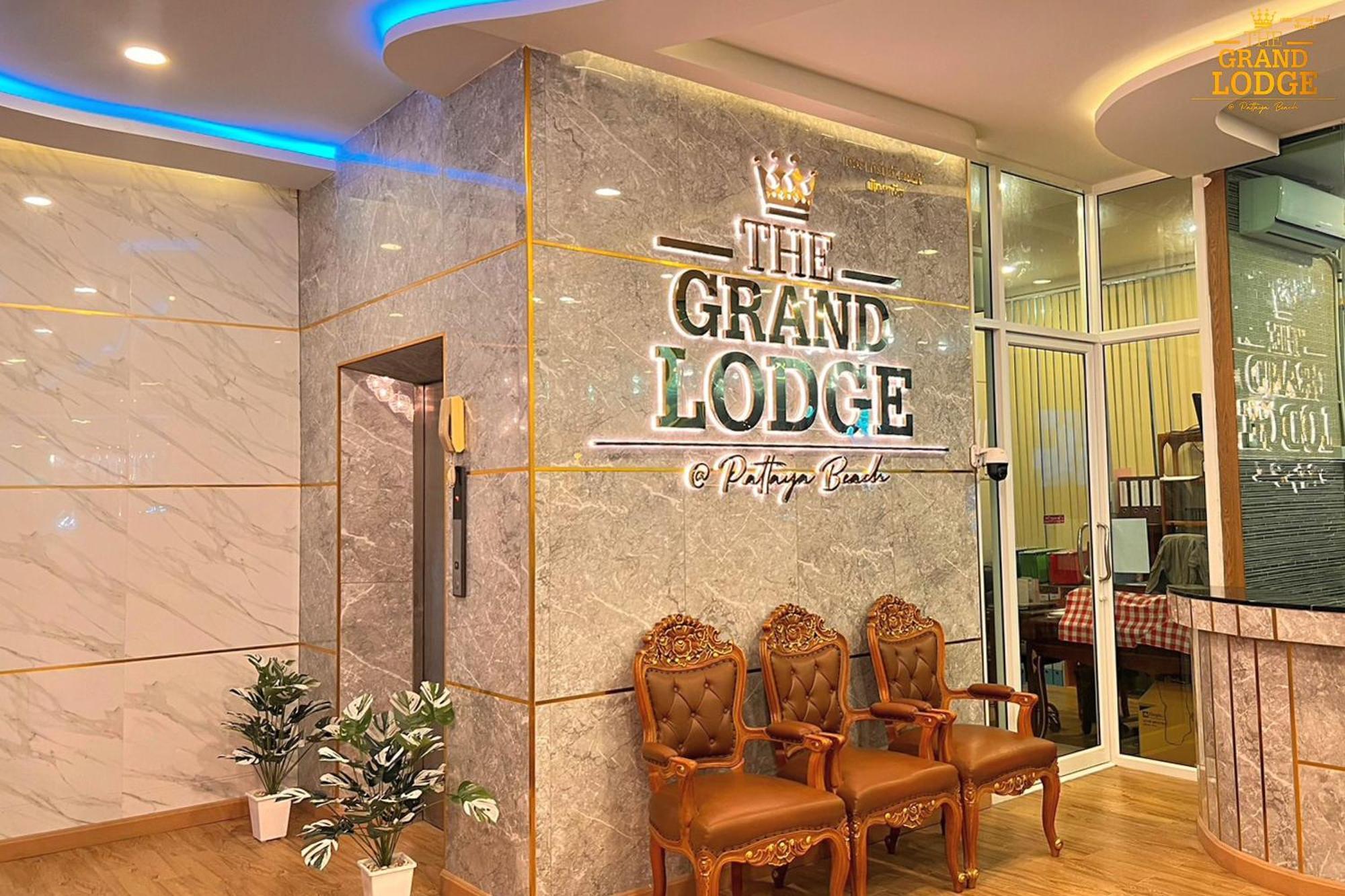 The Grand Lodge Pattaya Buitenkant foto