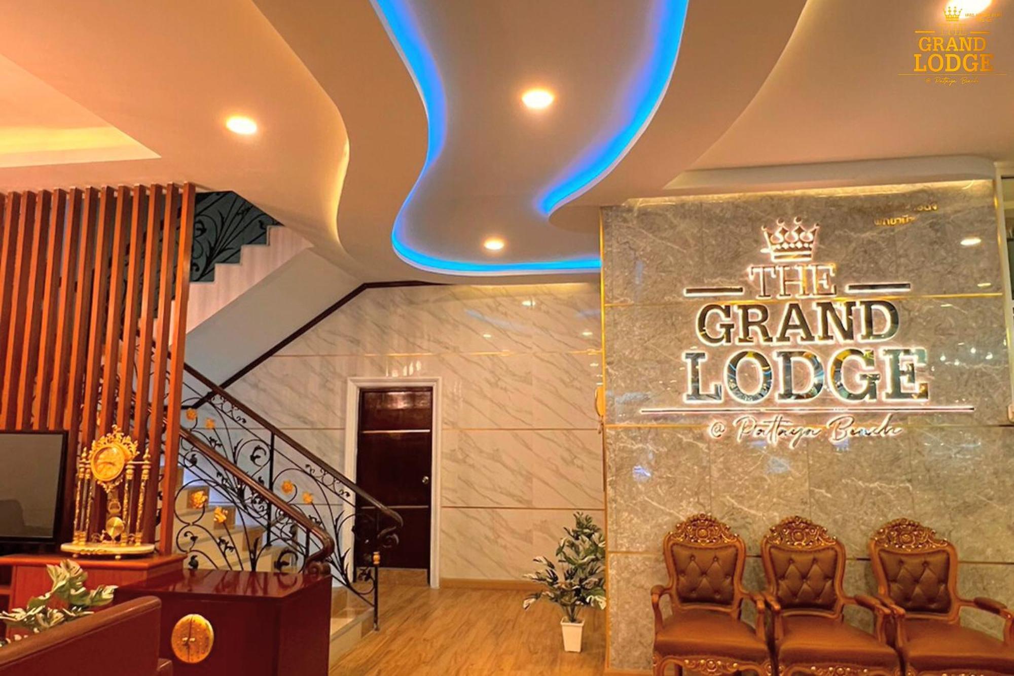 The Grand Lodge Pattaya Buitenkant foto