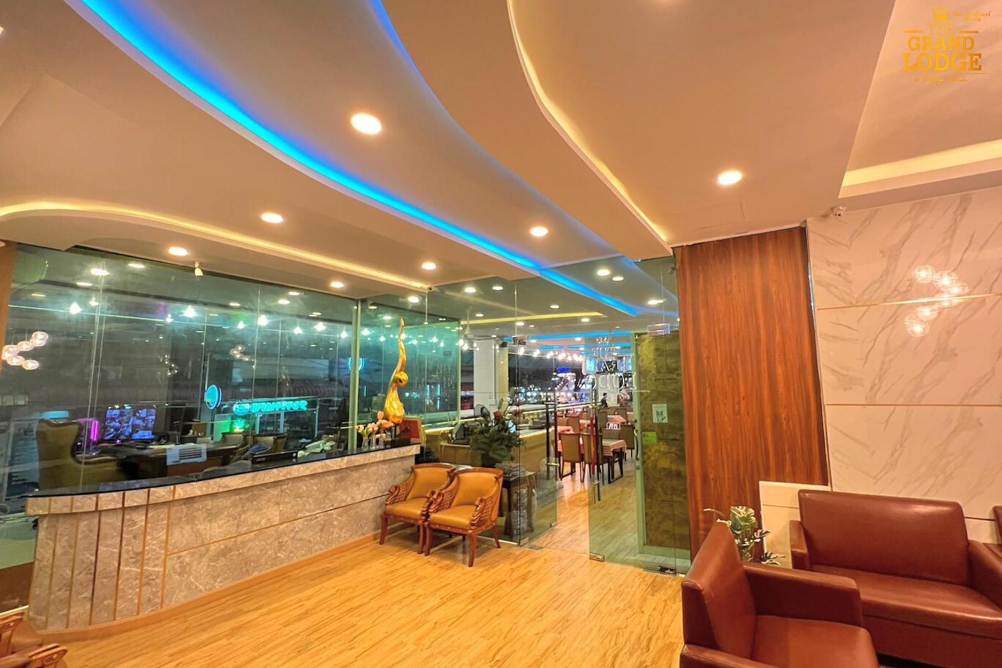 The Grand Lodge Pattaya Buitenkant foto