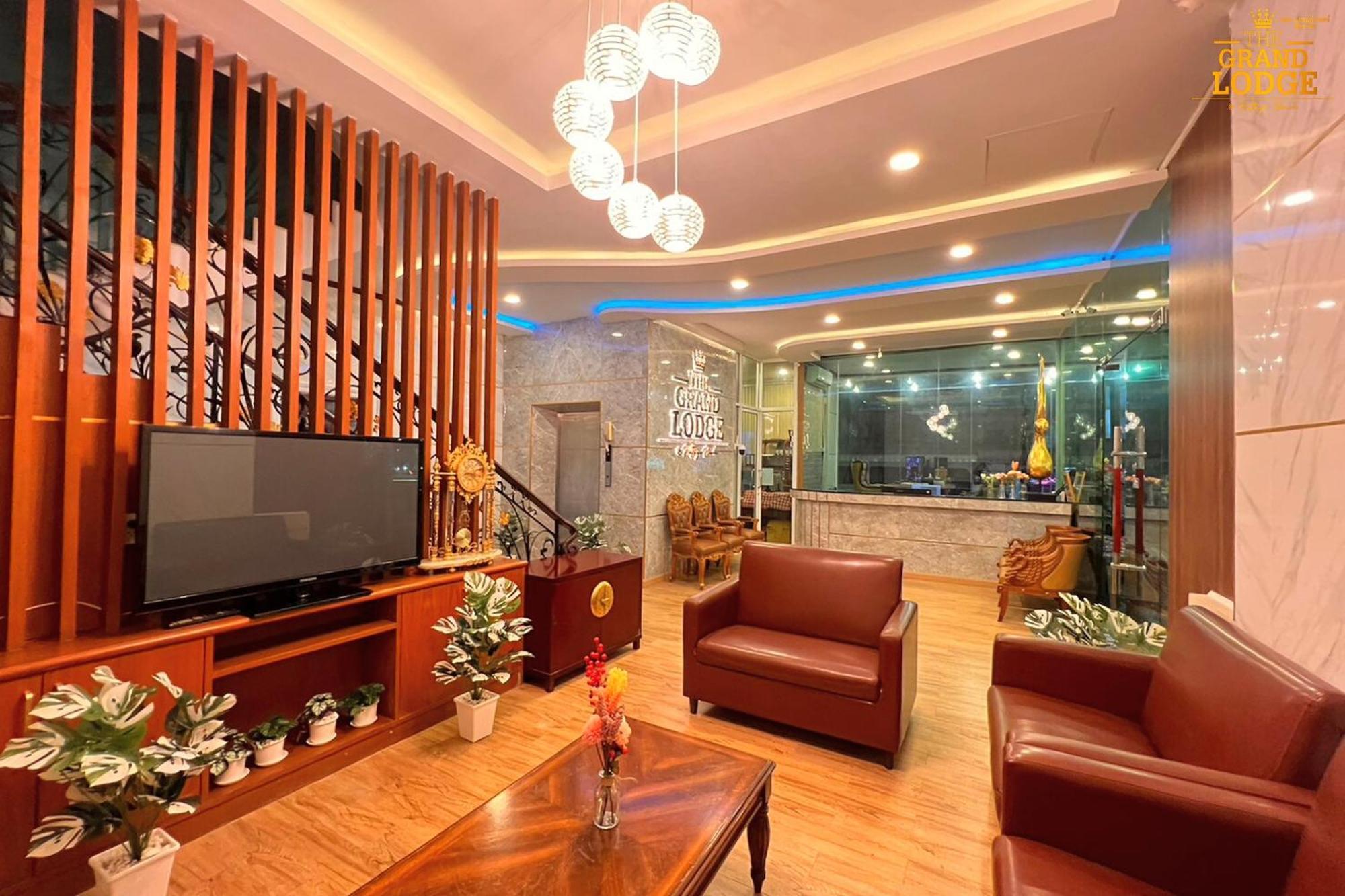 The Grand Lodge Pattaya Buitenkant foto