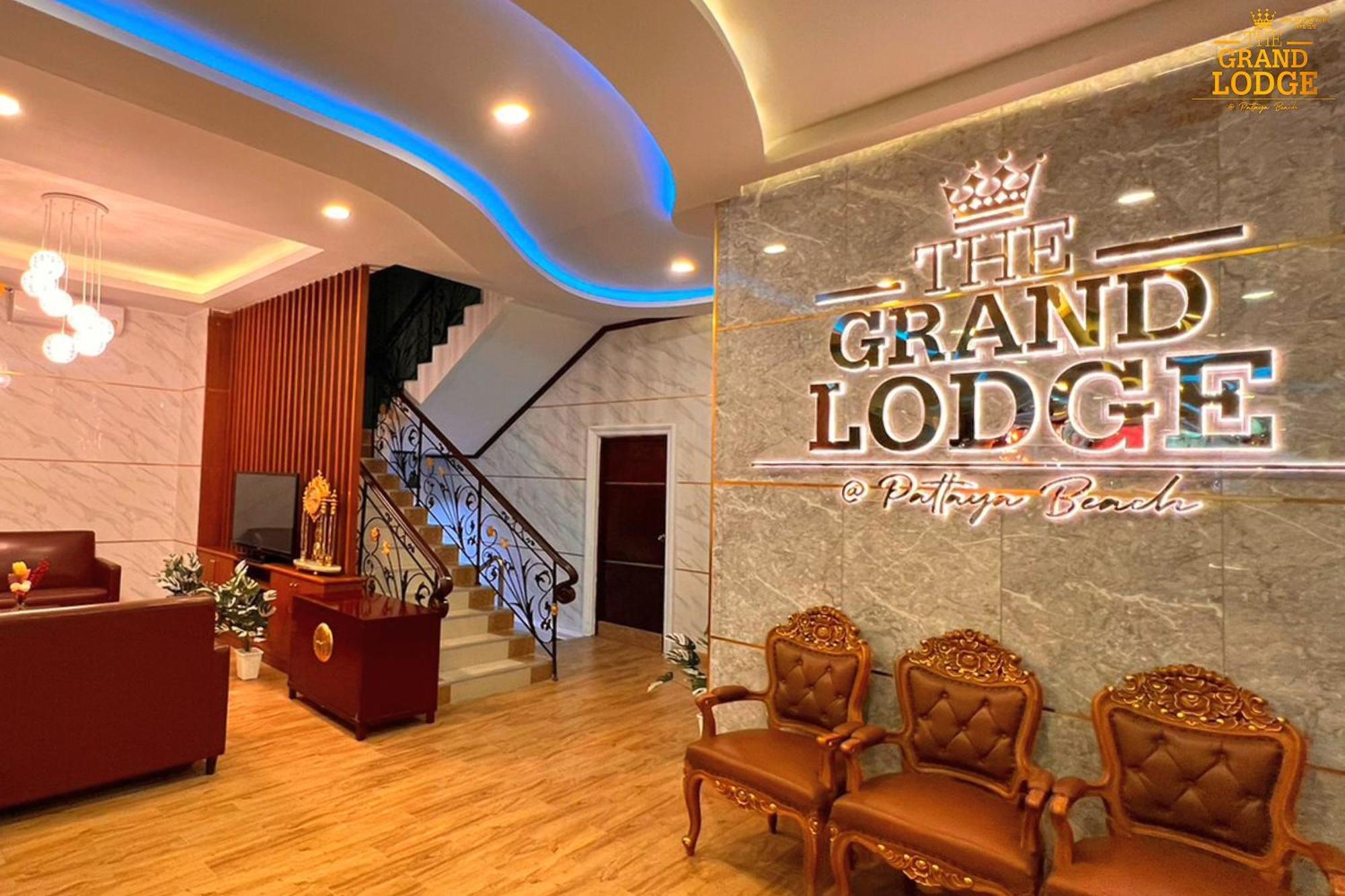 The Grand Lodge Pattaya Buitenkant foto